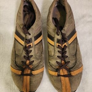 Pony Tan and Orange Athletic Shoes